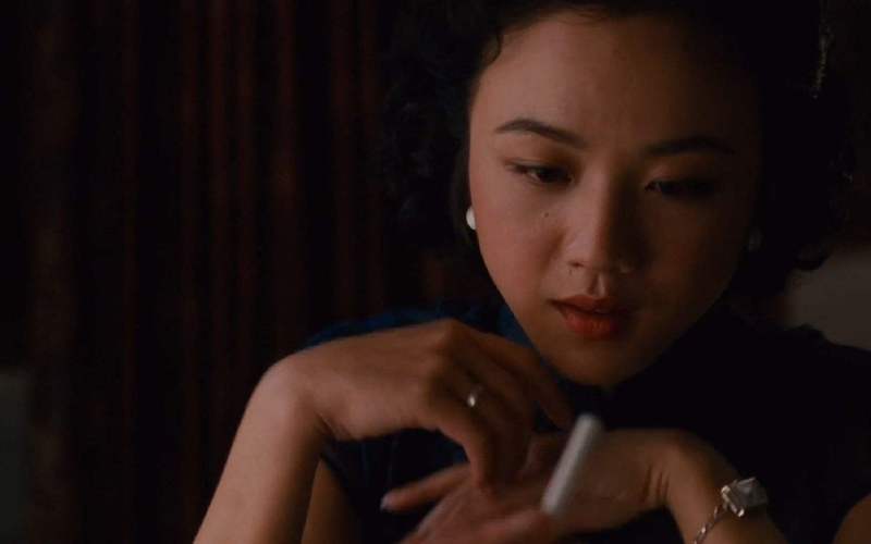 按摩三p人妻露脸视频的相关介绍