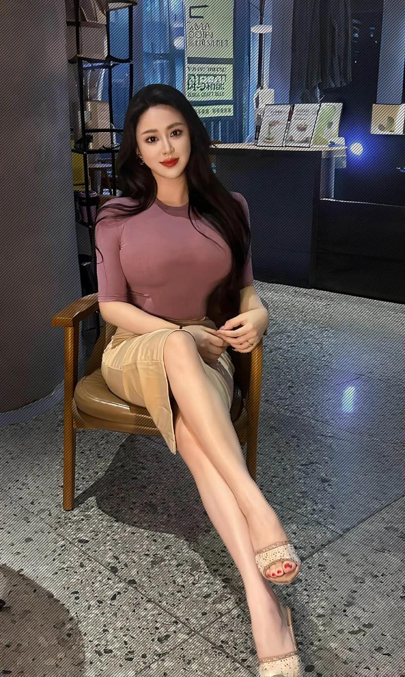 亚洲少妇二区三区的相关介绍