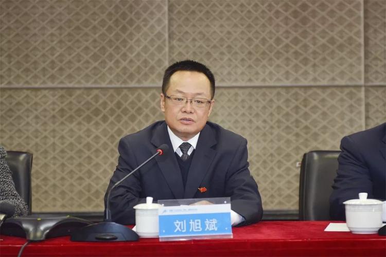 被黑人操出白浆的相关介绍