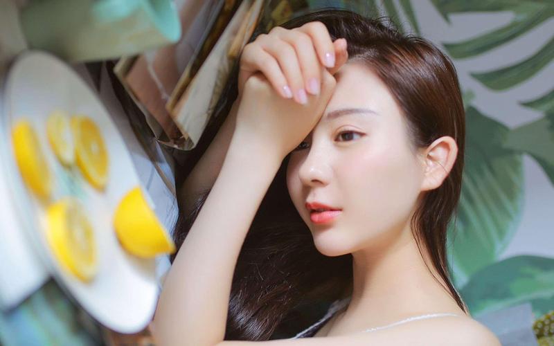 亚洲av久久噜色婷婷网的相关介绍