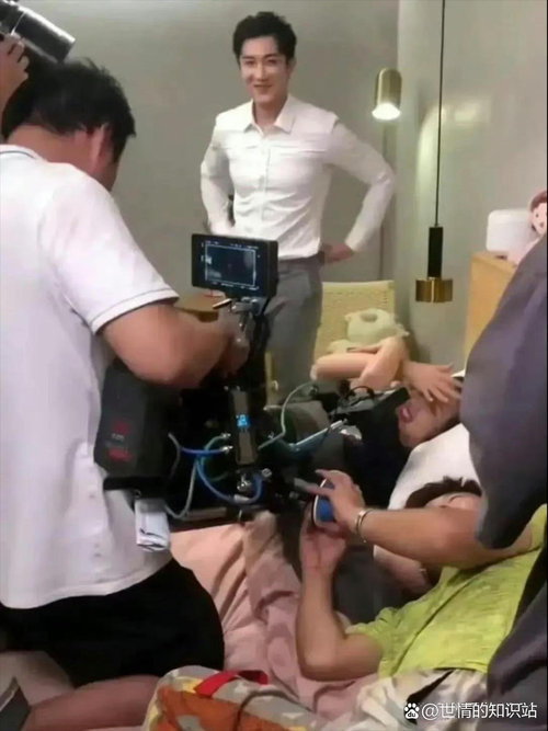 老师和女学生啪啪啪的相关介绍