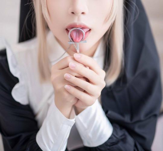 邻居熟女小说的相关介绍