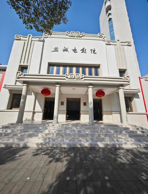 欧美美女激情16p图的相关介绍