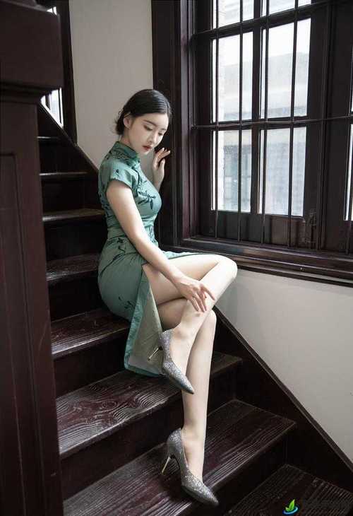 男女一边摸一边的相关介绍