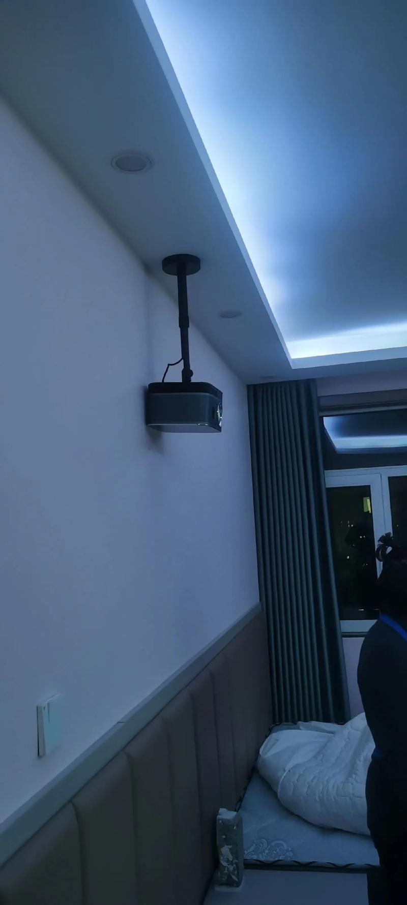 白丝 av 在线的相关介绍