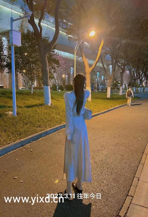 女性内裤老是湿还有黄色分泌物的相关介绍