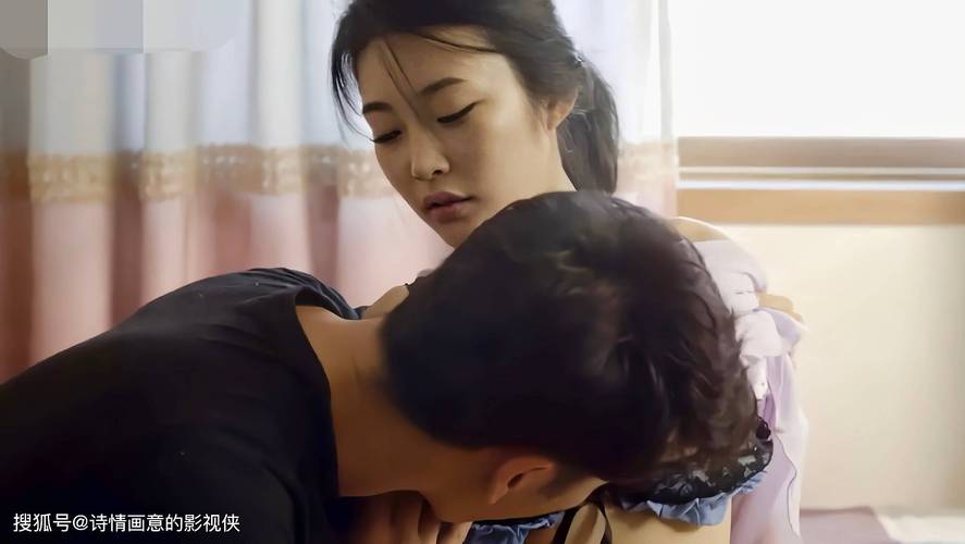 18岁女生膝盖疼的相关介绍