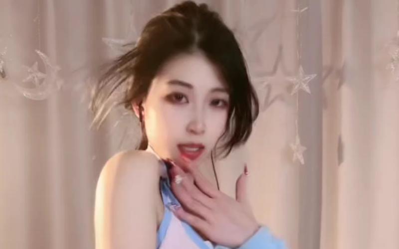 亚洲老少妇的相关介绍