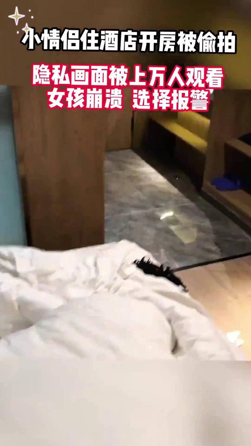 男人爆操女人舔乳av的相关介绍