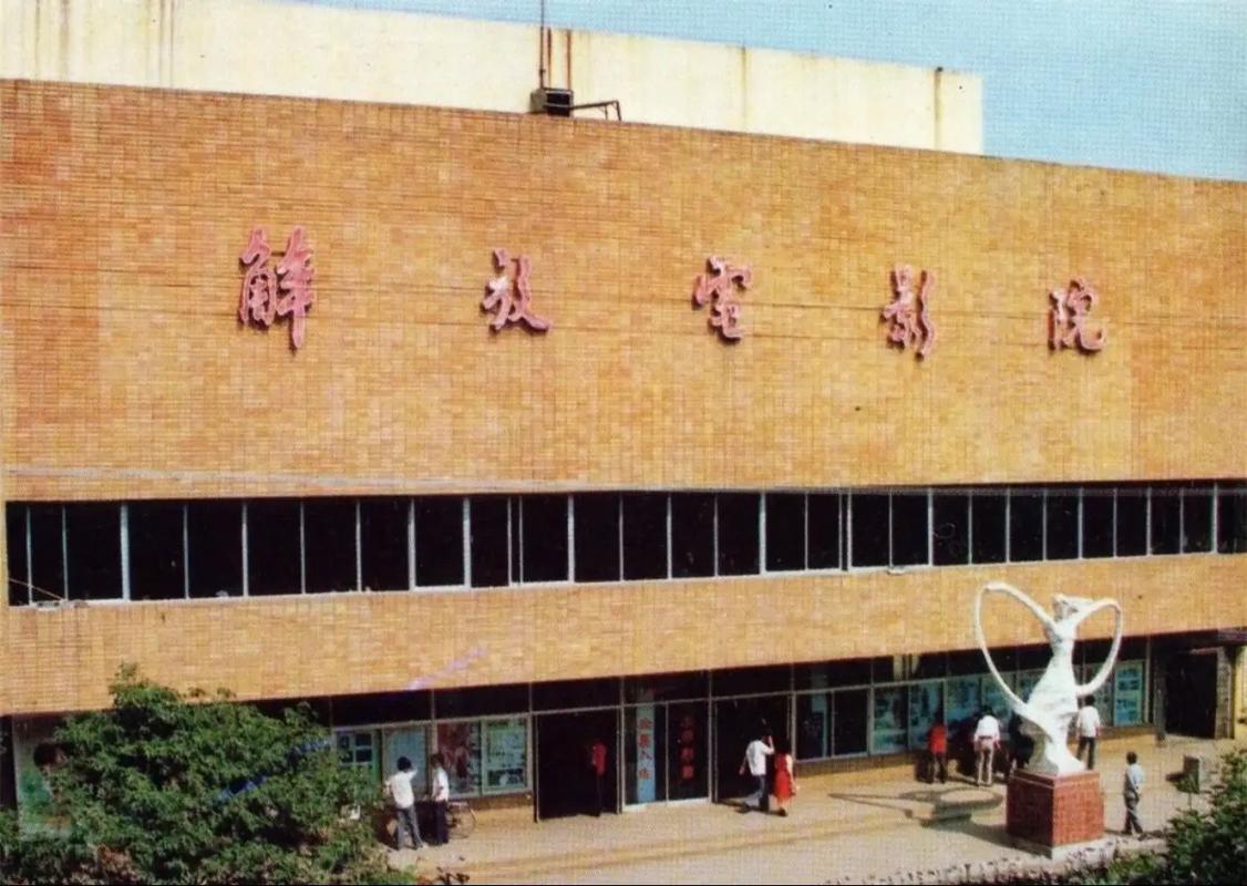 十一岁女孩有黄色分泌物的相关介绍