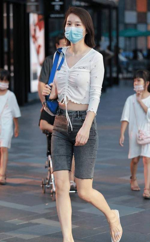 久久色av超碰的相关介绍