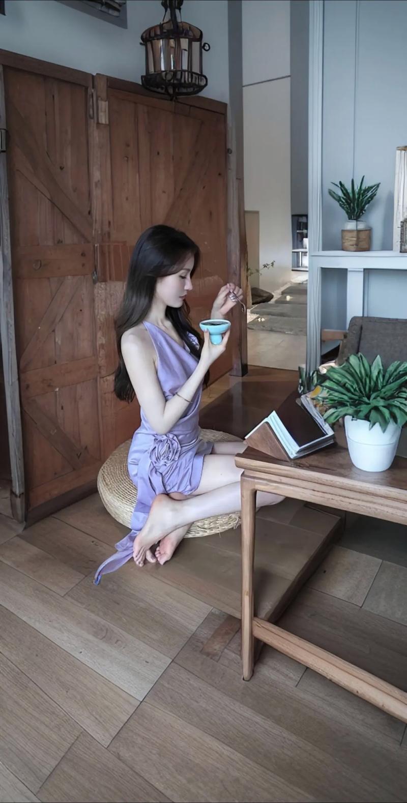 人妻少妇久久久一区二区三区的相关介绍