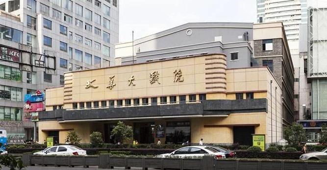 欧美国产一区二区呻吟的相关介绍