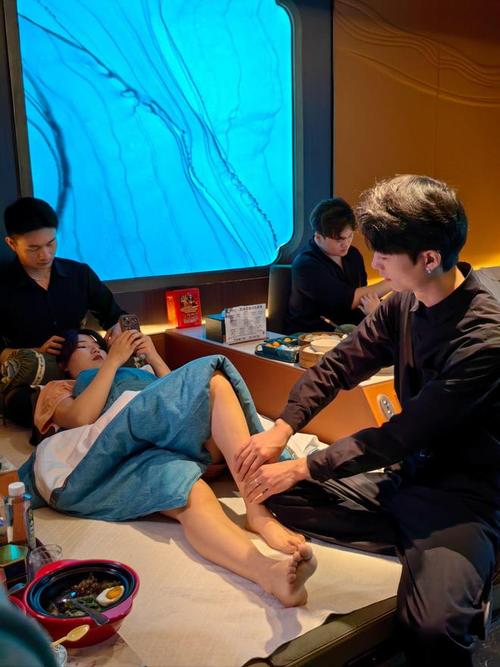 男女又爽又黄激情免费视频大的相关介绍