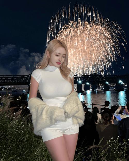 肥胖女人特黄aaaaa片的相关介绍