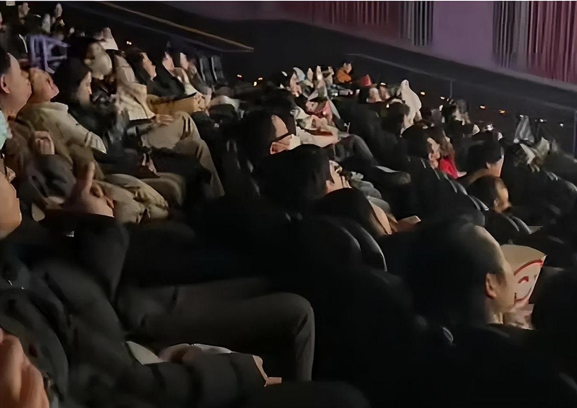 亚洲18禁在线播放的相关介绍