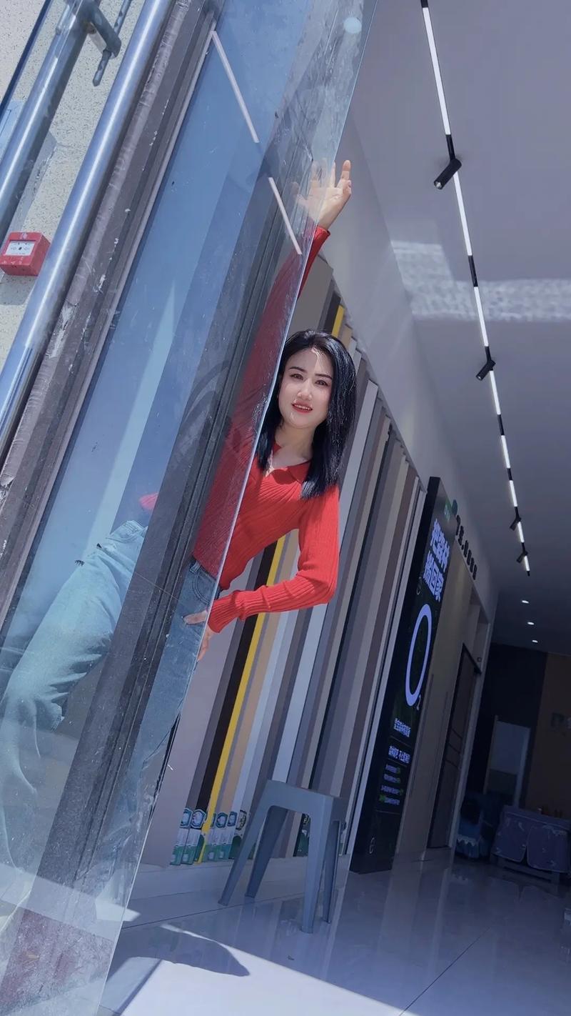 亚洲少妇av天堂的相关介绍