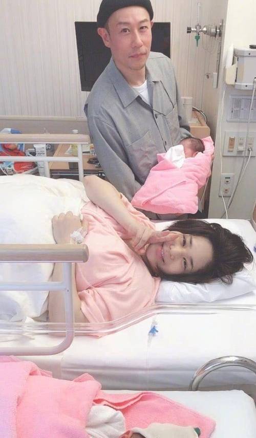 老湿影院费x的相关介绍